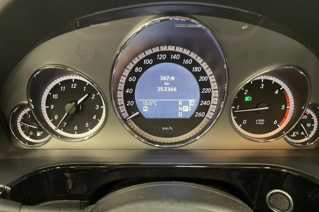 Mercedes-Benz E 2011