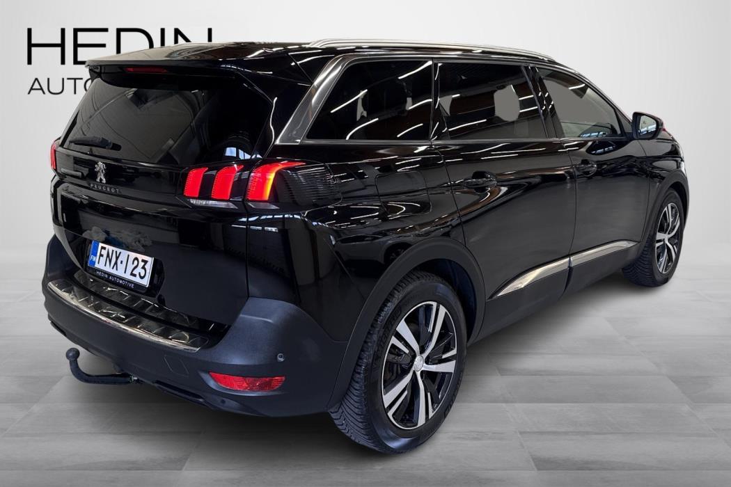 Peugeot 5008 2019