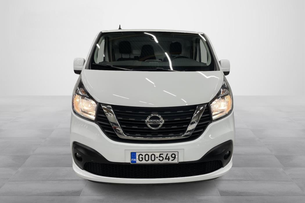 Nissan NV300 2021