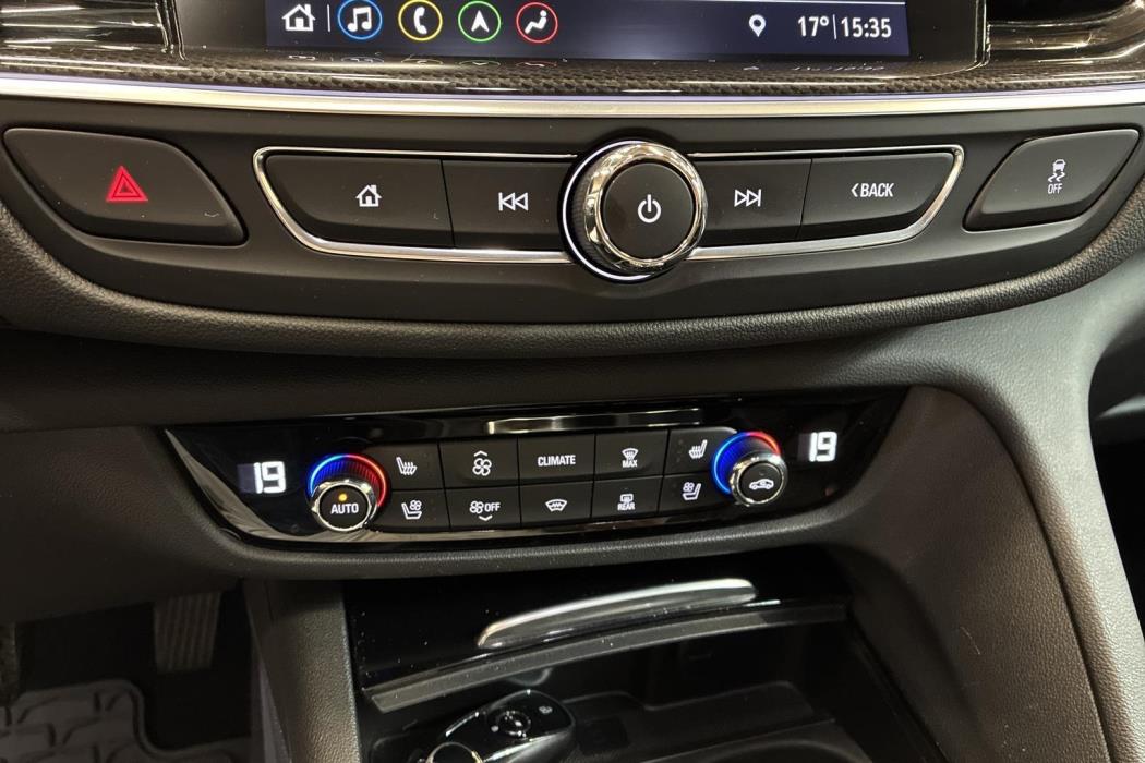 Opel Insignia 2022