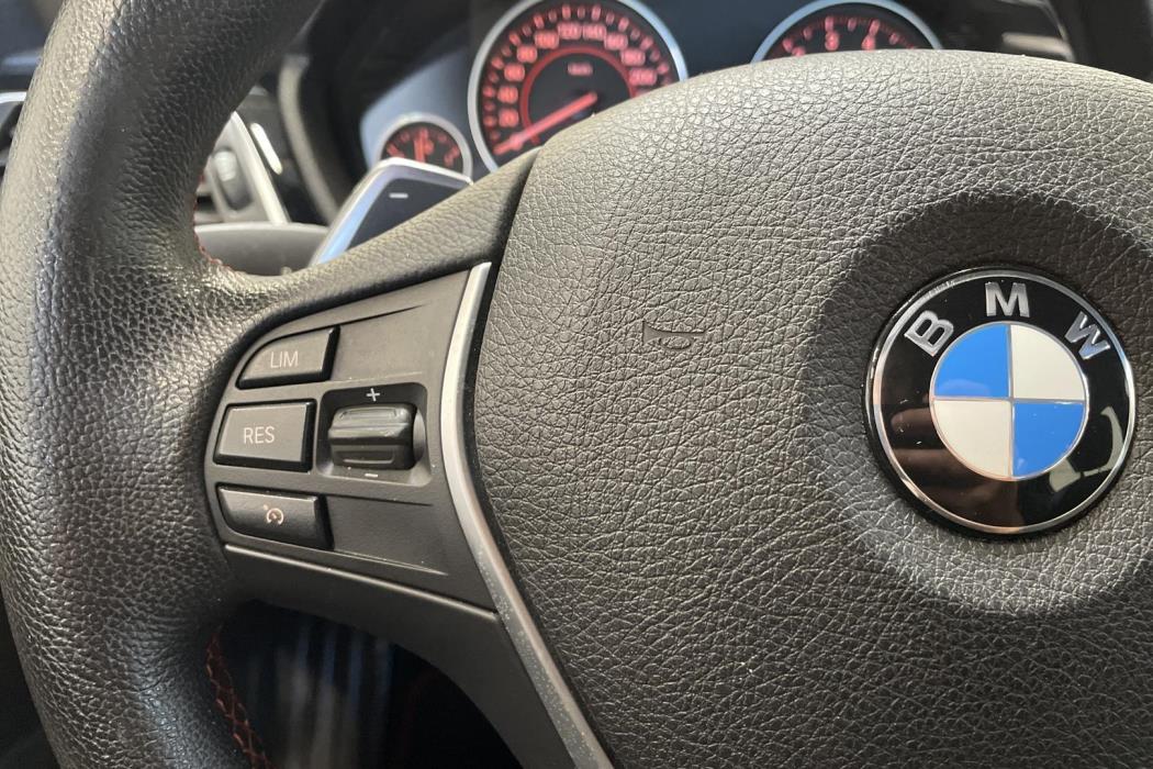 BMW 320 2017