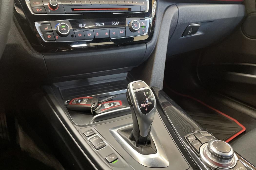 BMW 320 2017