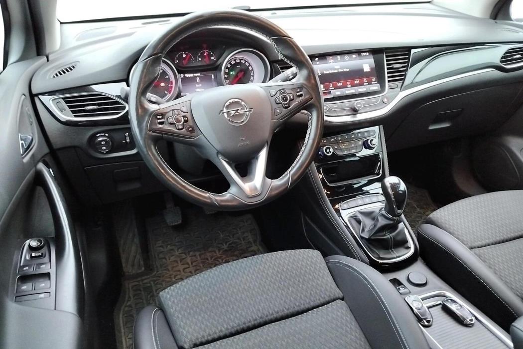 Opel Astra 2016