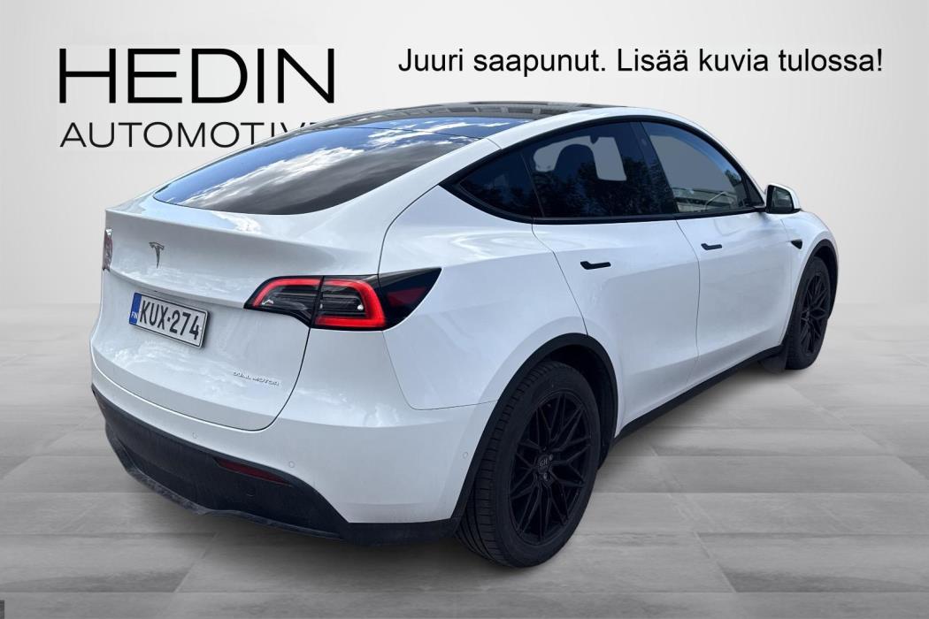 Tesla Model Y 2021