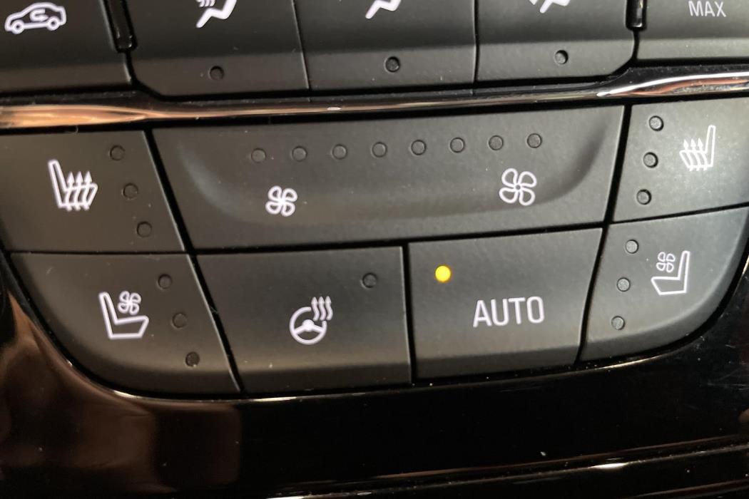 Opel Astra 2021