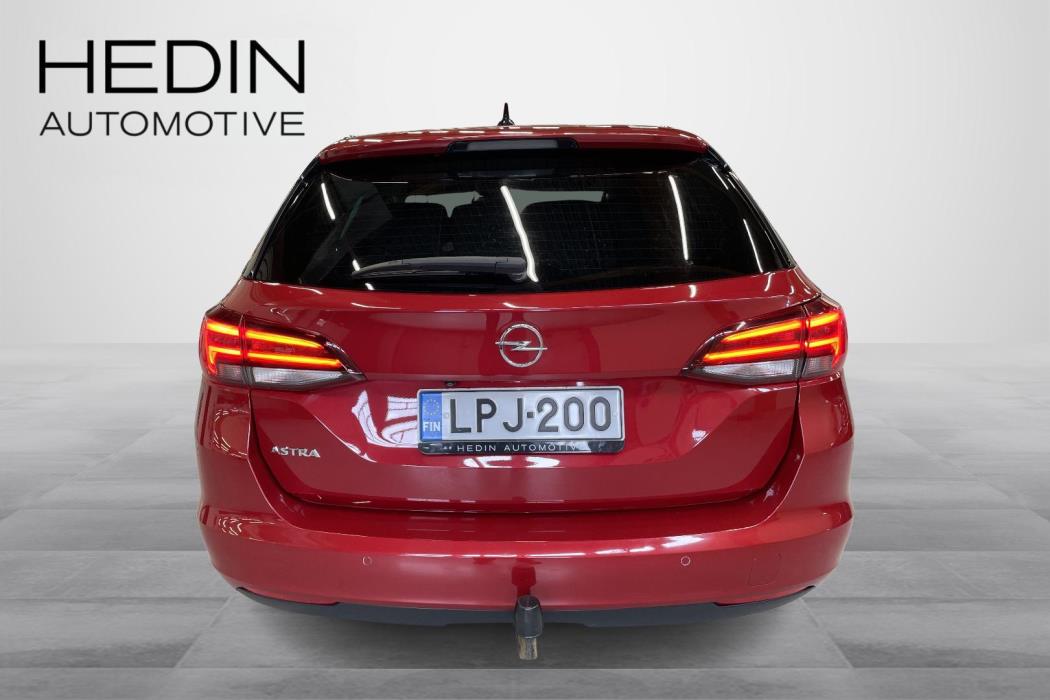 Opel Astra 2021