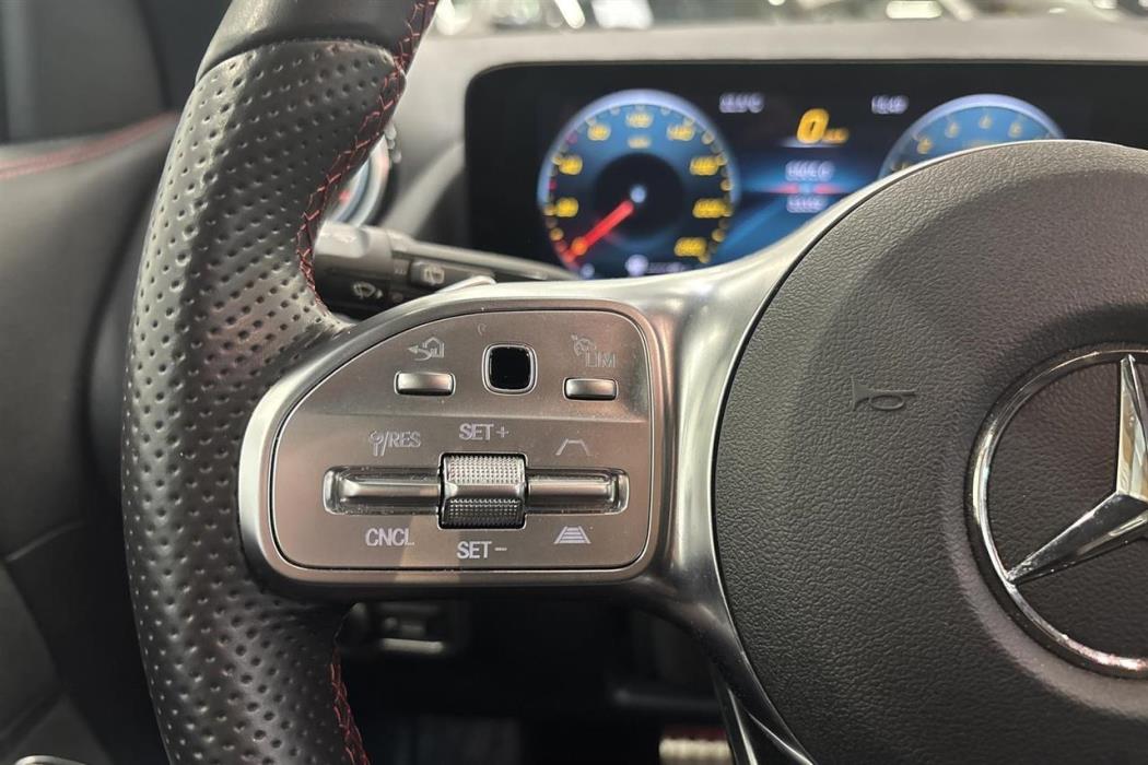 Mercedes-Benz GLA 2023