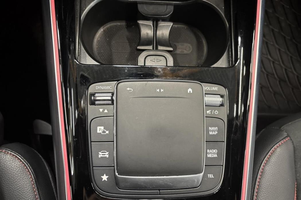 Mercedes-Benz GLA 2023