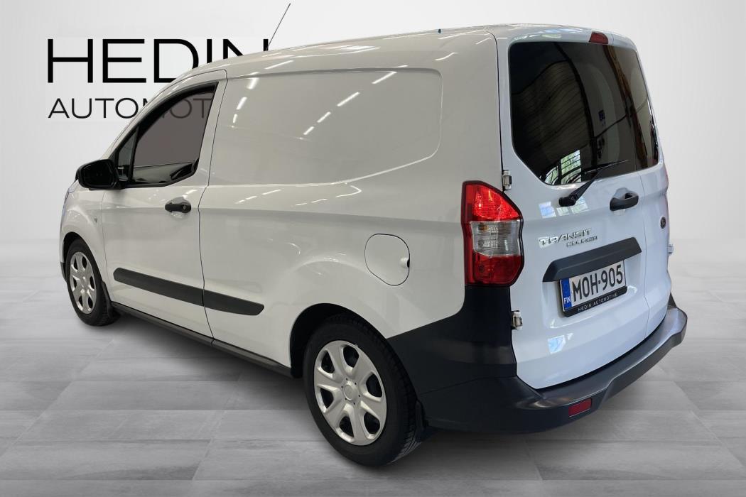Ford Transit Courier 2022