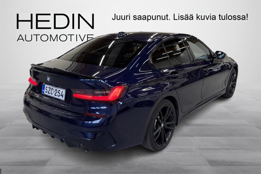 BMW 330 2019