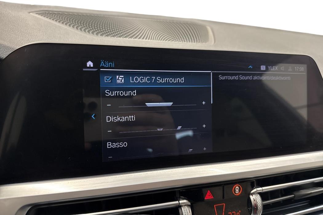 BMW 330 2019