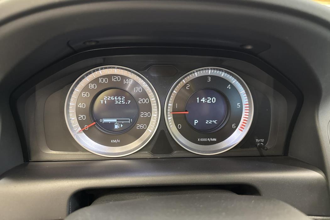 VOLVO XC60 2012