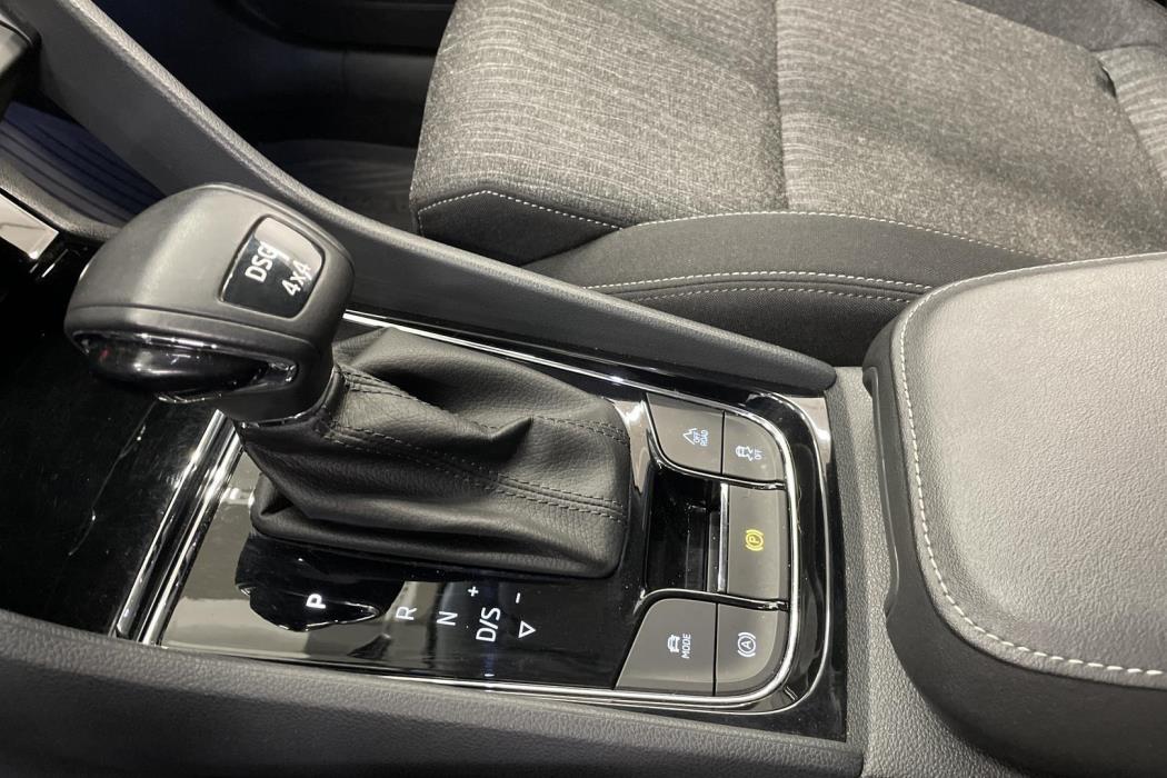 SKODA Karoq 2019