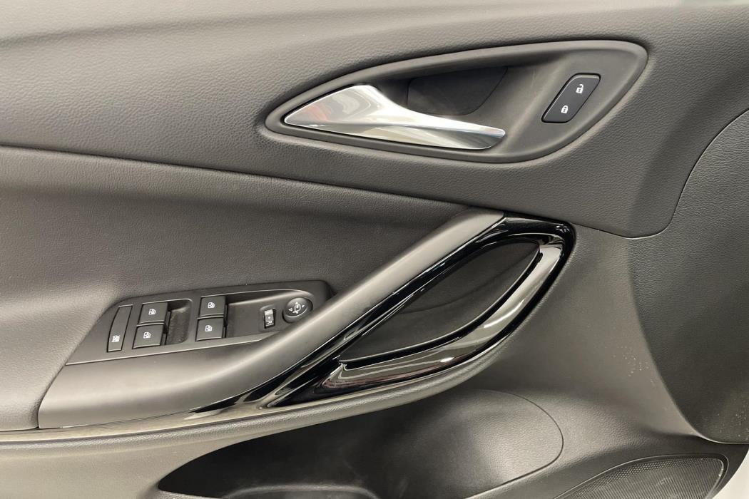 OPEL ASTRA 2019
