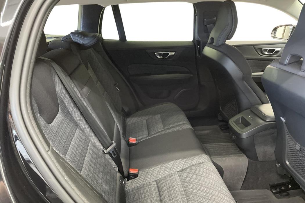 VOLVO V60 2022
