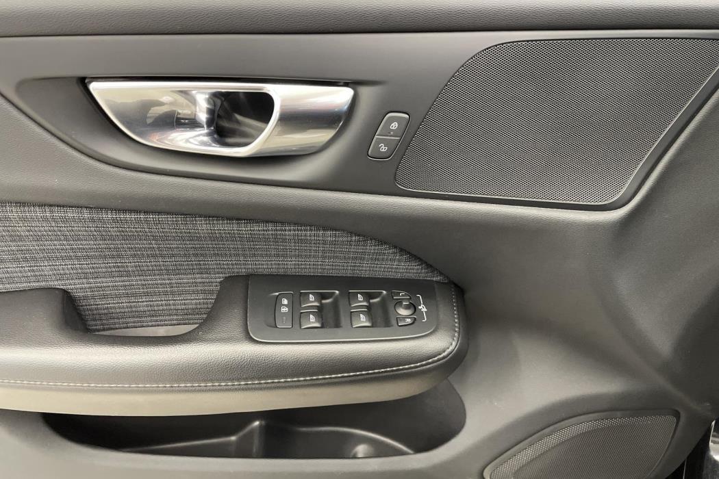 VOLVO V60 2022