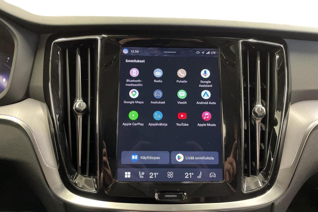 VOLVO V60 2022