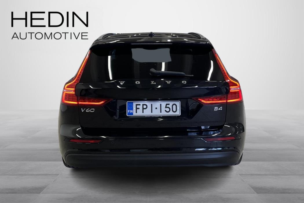 VOLVO V60 2022