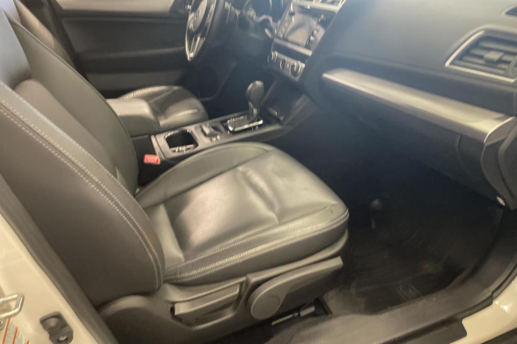 SUBARU OUTBACK 2015