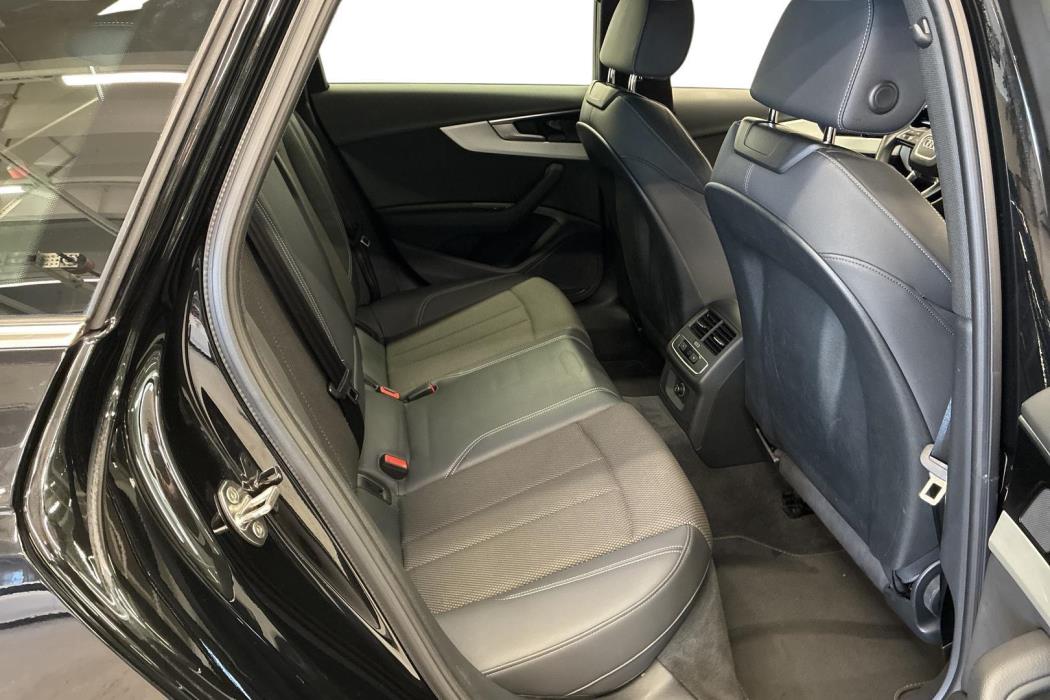 Audi A4 2023