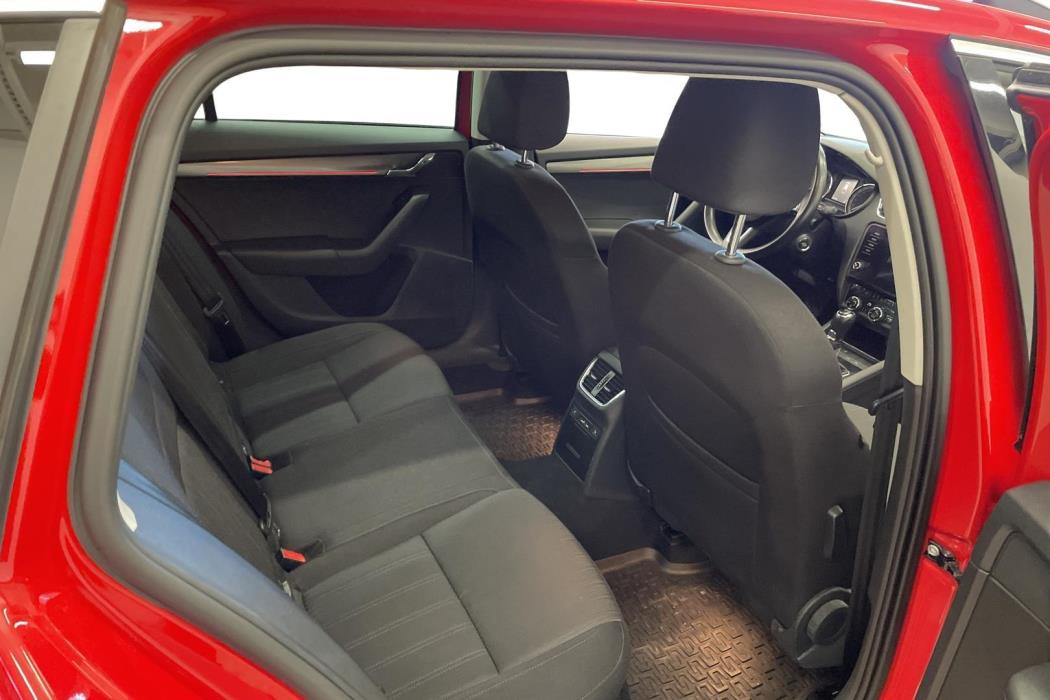 SKODA Octavia 2019
