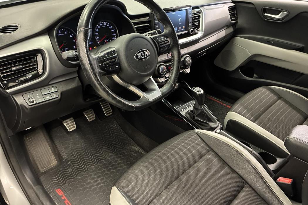 KIA STONIC 2018