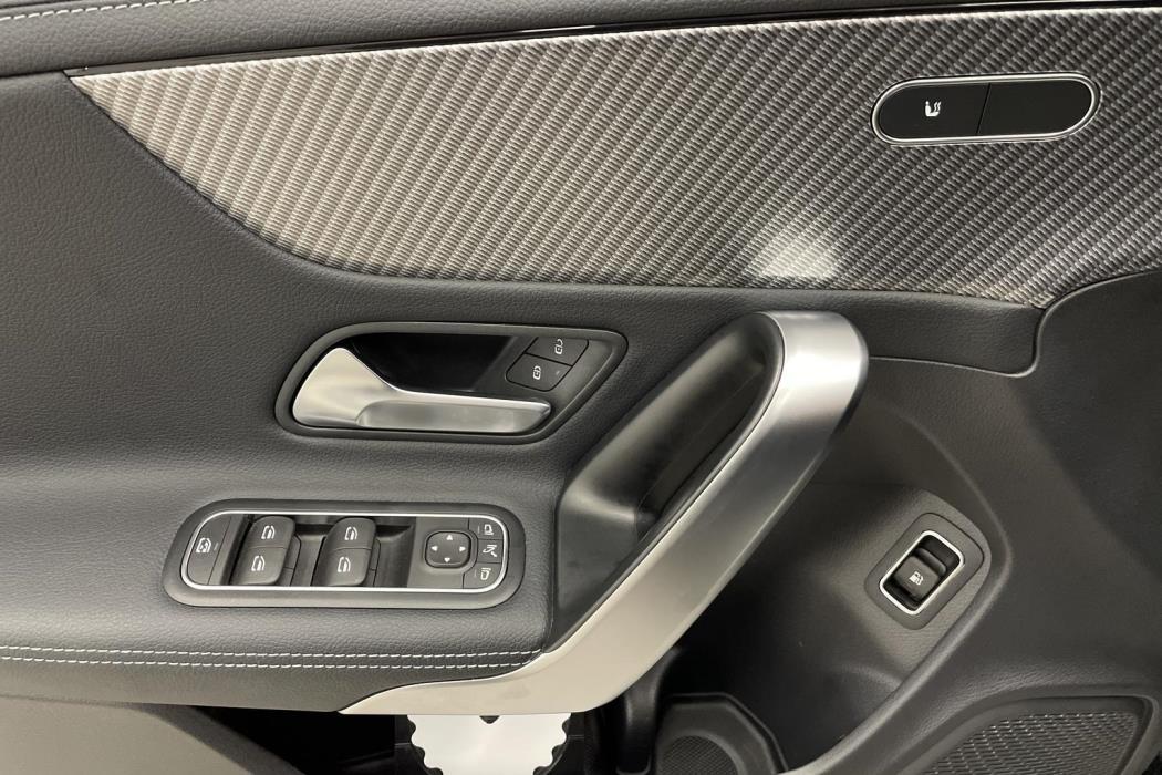 Mercedes-Benz CLA 2024