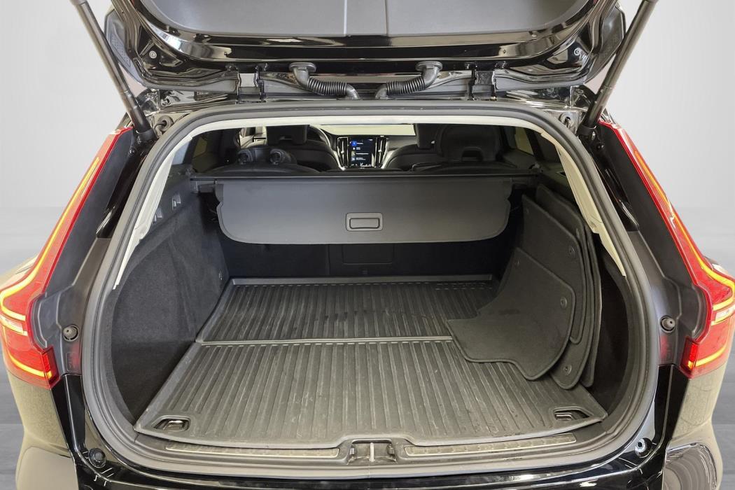 VOLVO V60 2020