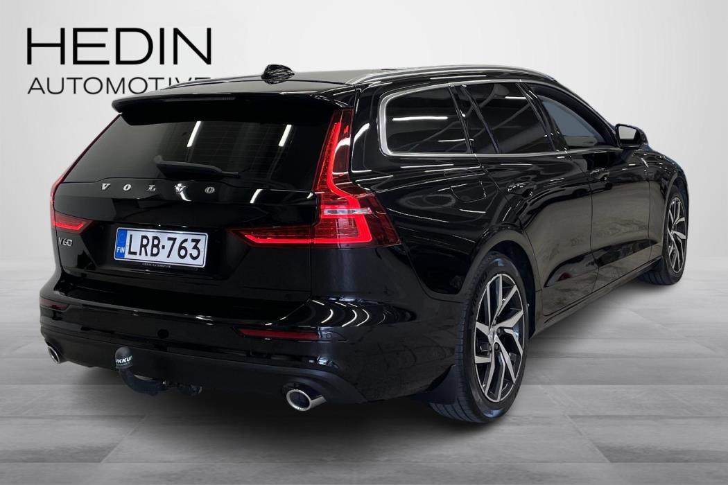VOLVO V60 2020
