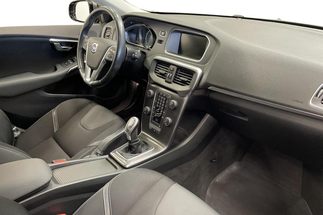 Volvo V40 2013