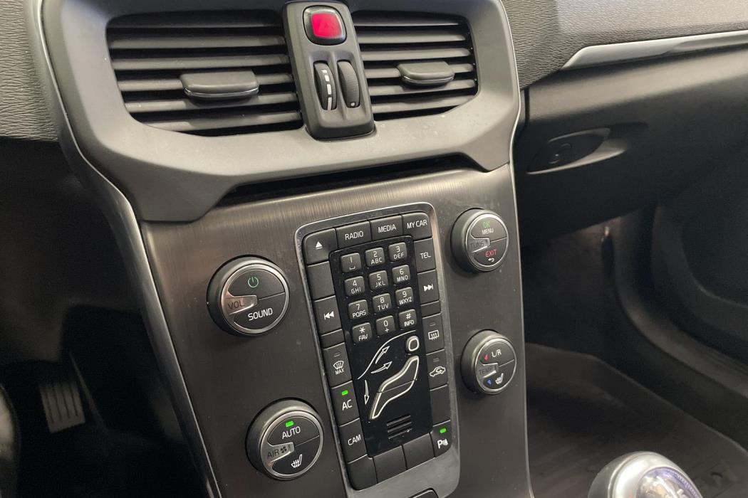 Volvo V40 2013