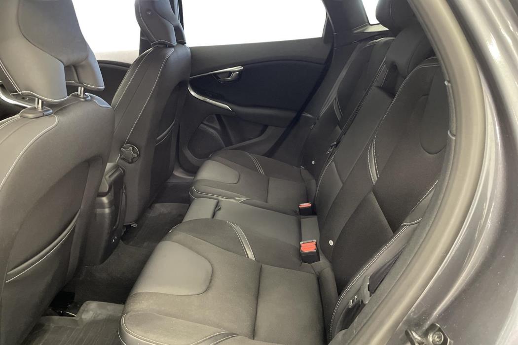 Volvo V40 2013