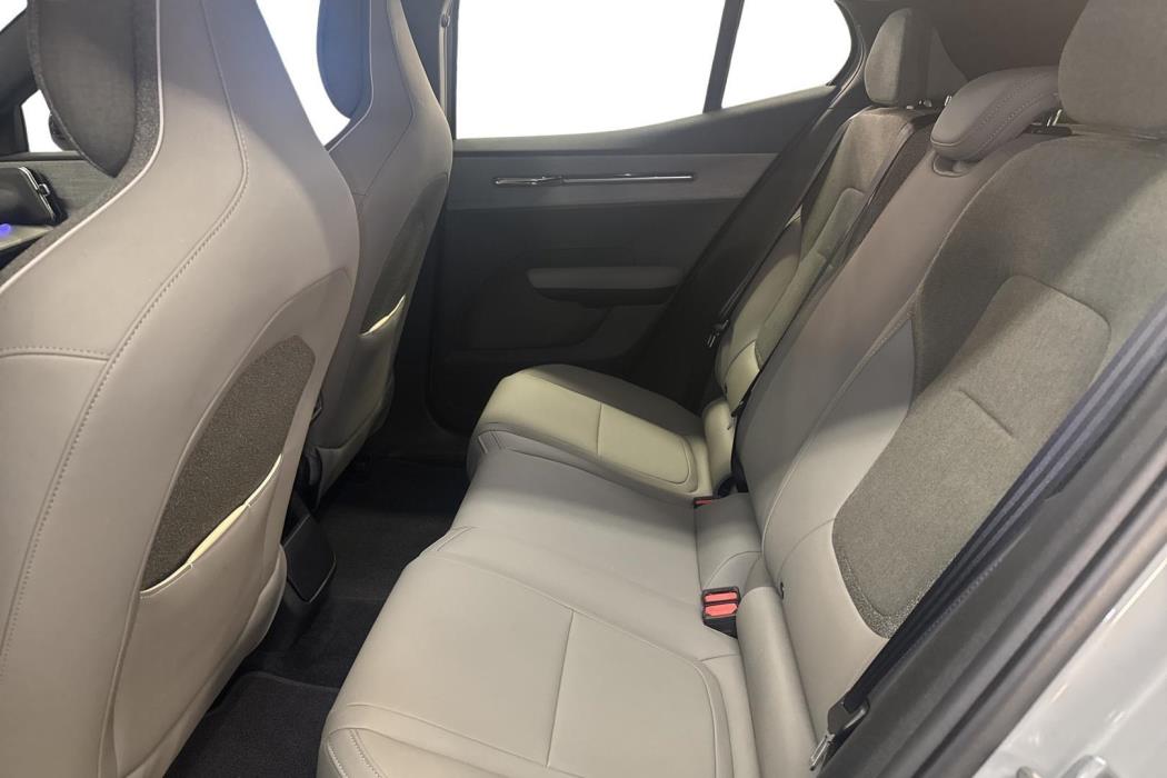 VOLVO EX30 2024