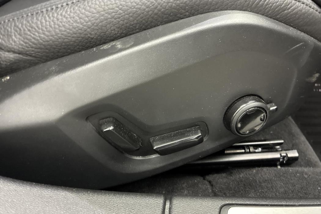 Volvo V60 2024