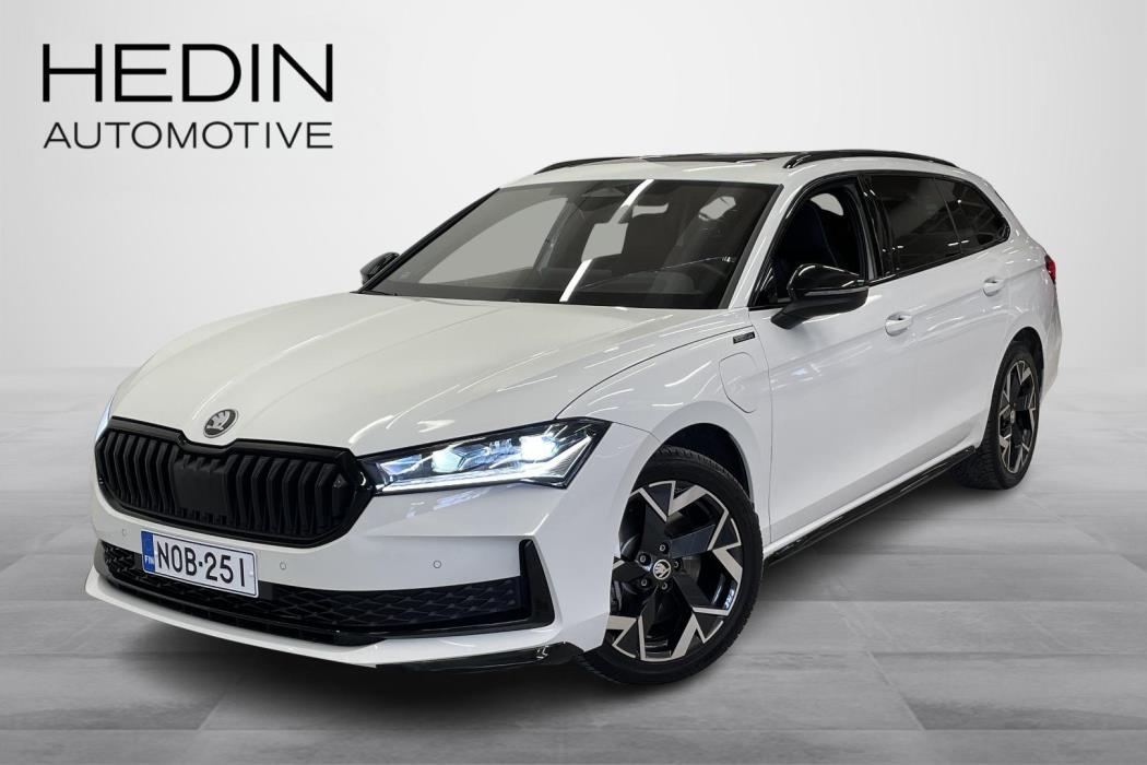 Skoda Superb 2025