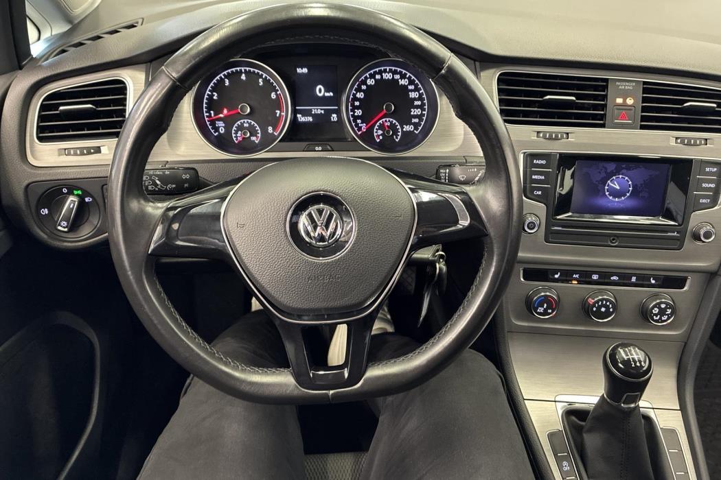 VOLKSWAGEN GOLF 2014