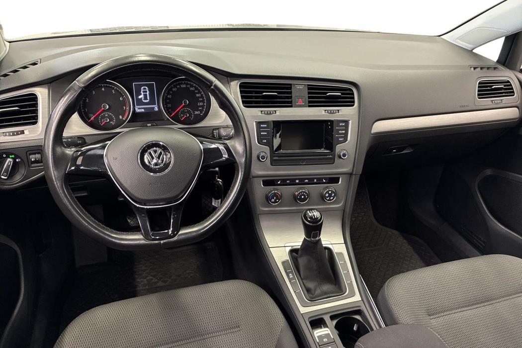VOLKSWAGEN GOLF 2014