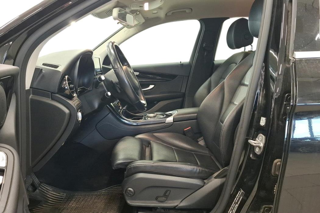 MERCEDES-BENZ GLC 2019
