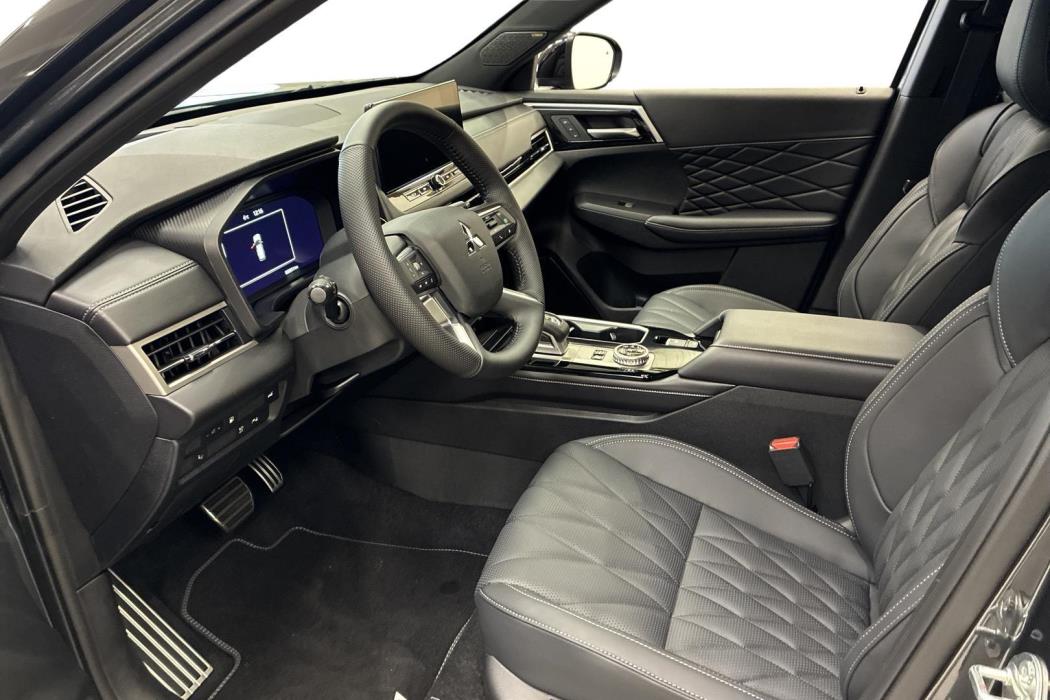 Mitsubishi Outlander 2026