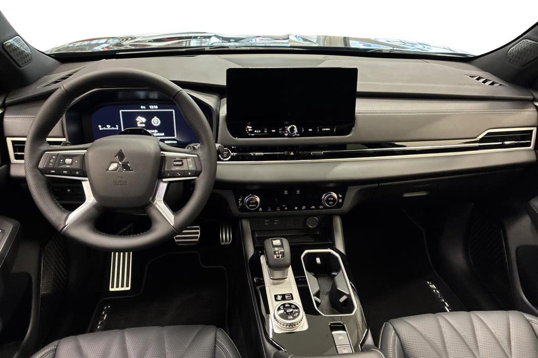 Mitsubishi Outlander 2026