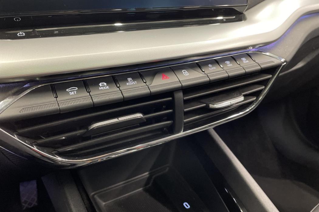 SKODA OCTAVIA 2020