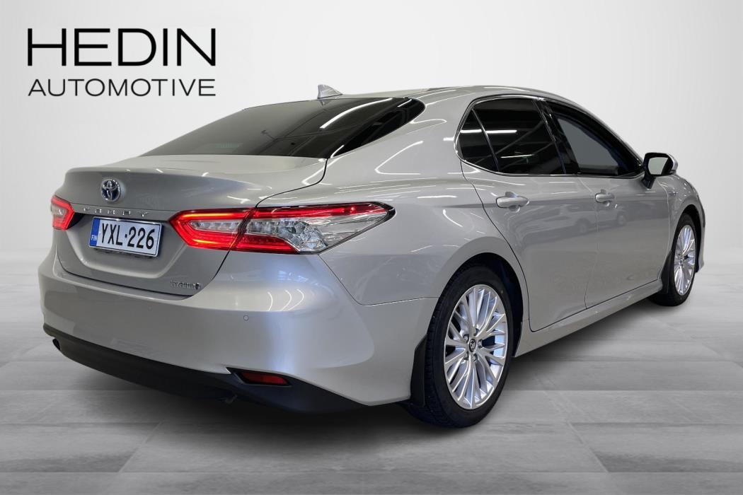 Toyota Camry 2021