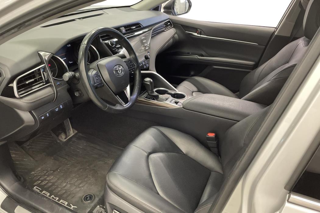 Toyota Camry 2021