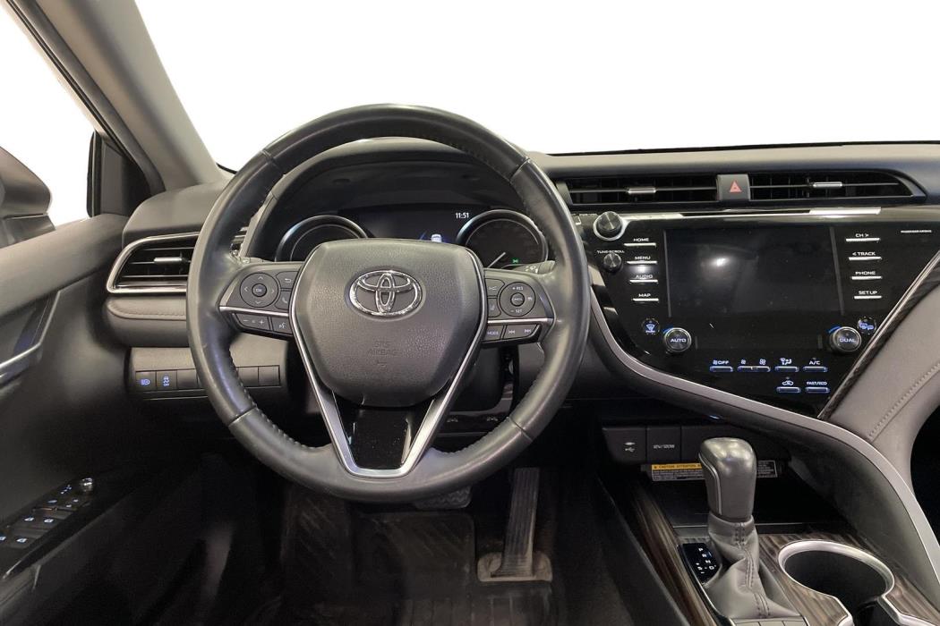 Toyota Camry 2021