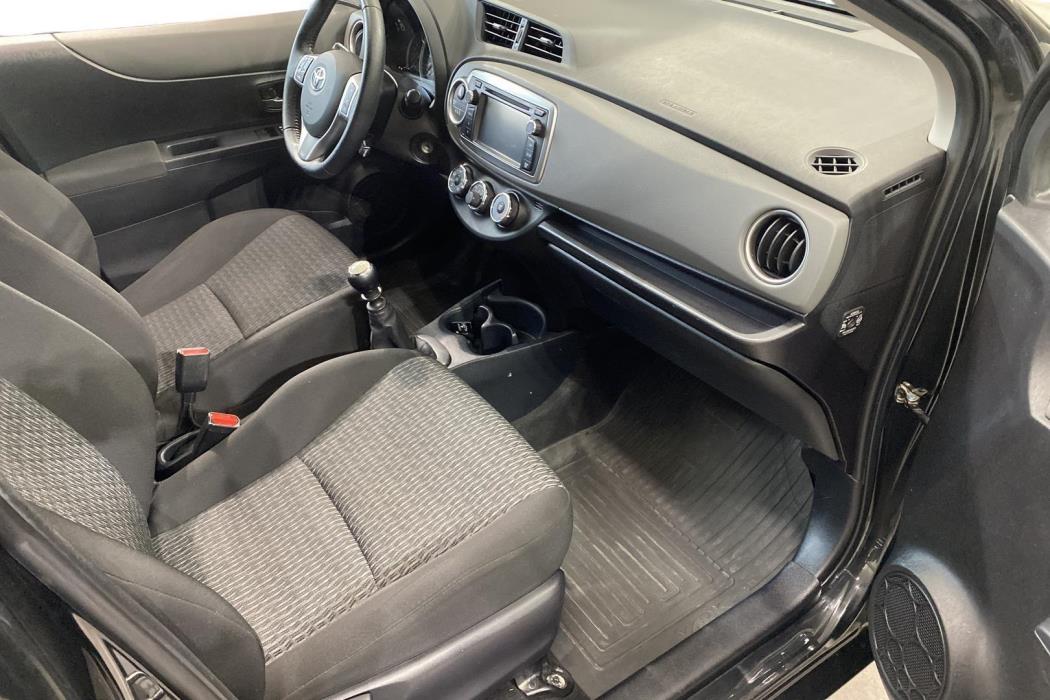 Toyota Yaris 2014
