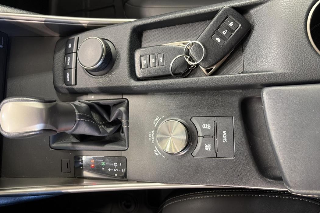 Lexus IS 2014