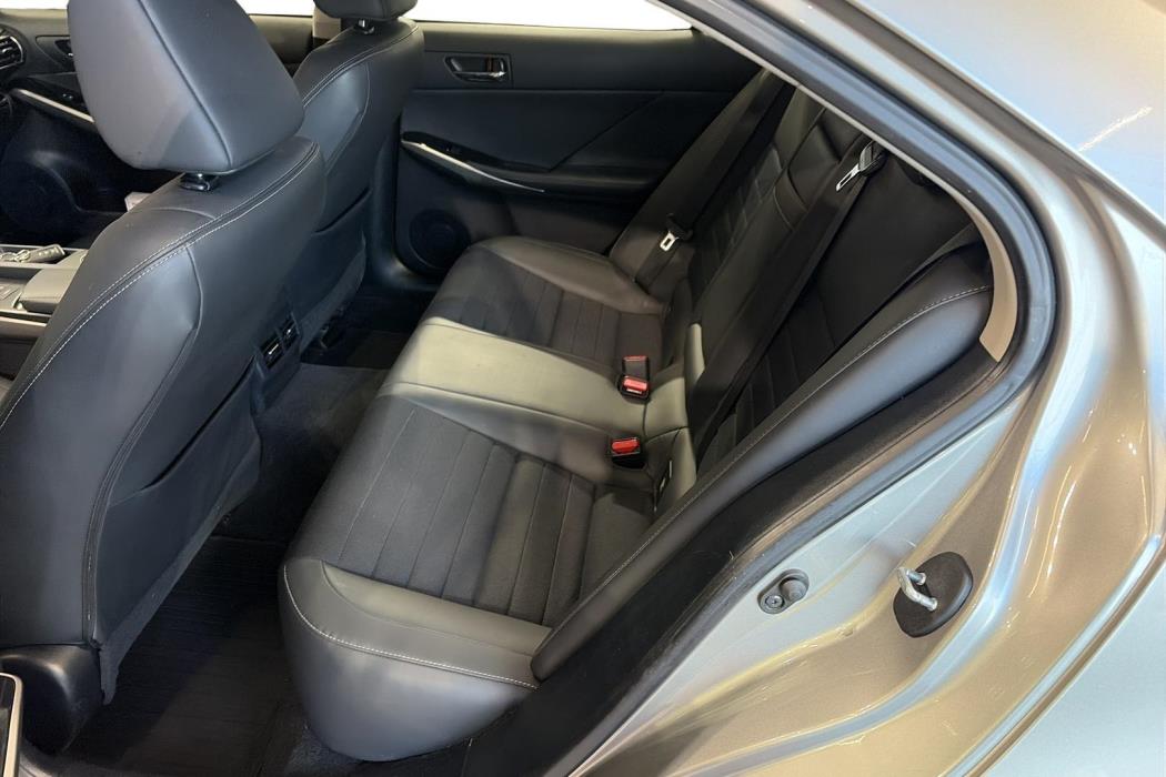 Lexus IS 2014