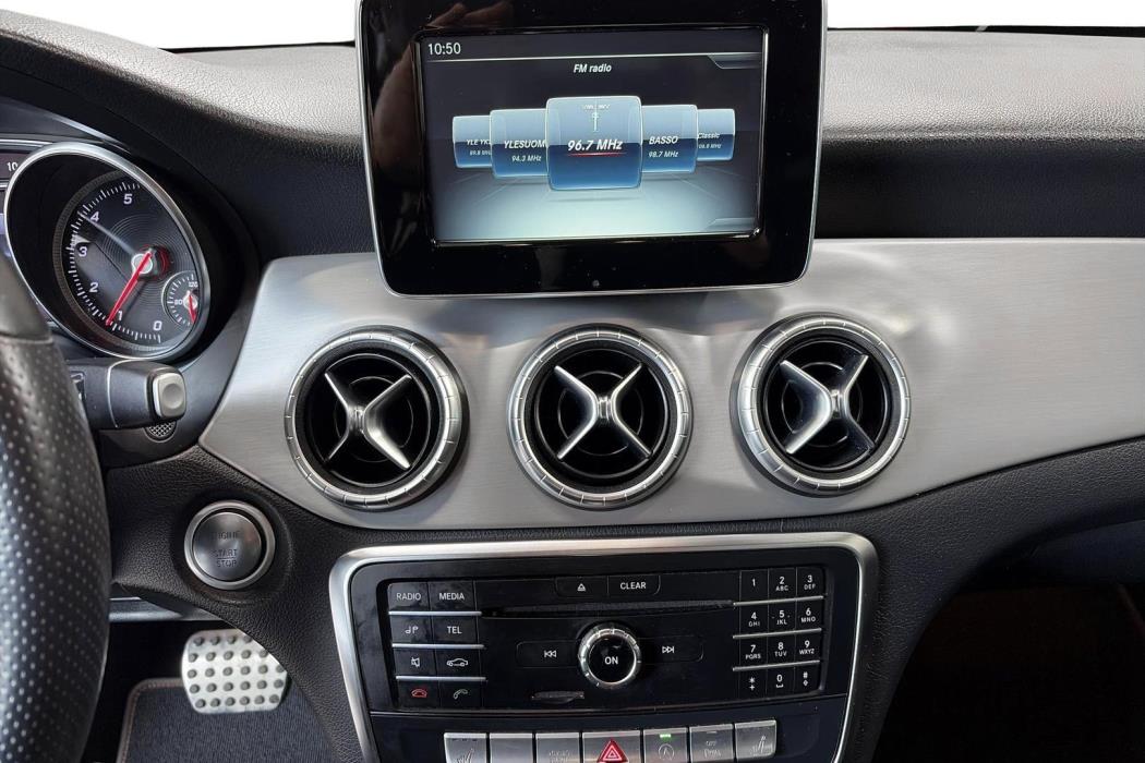 Mercedes-Benz CLA 2018