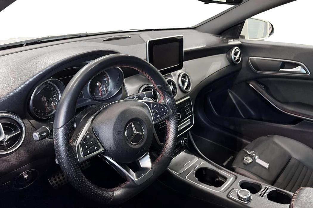Mercedes-Benz CLA 2018