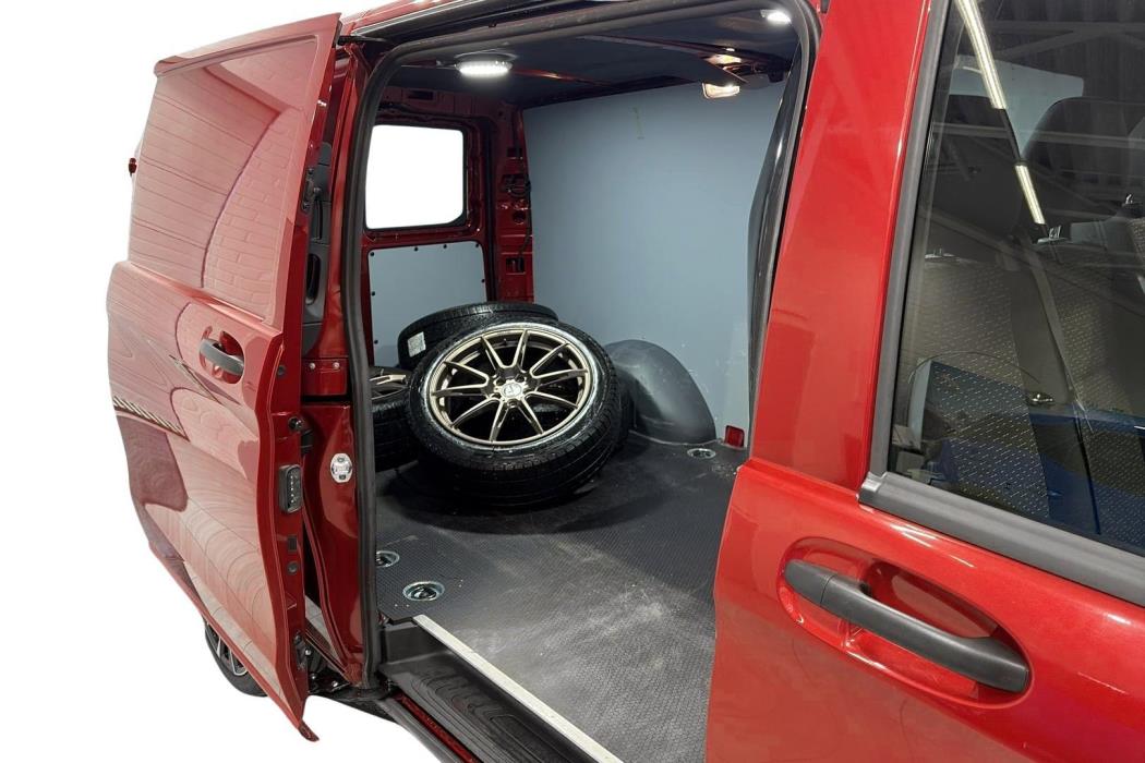 Mercedes-Benz Vito 2023